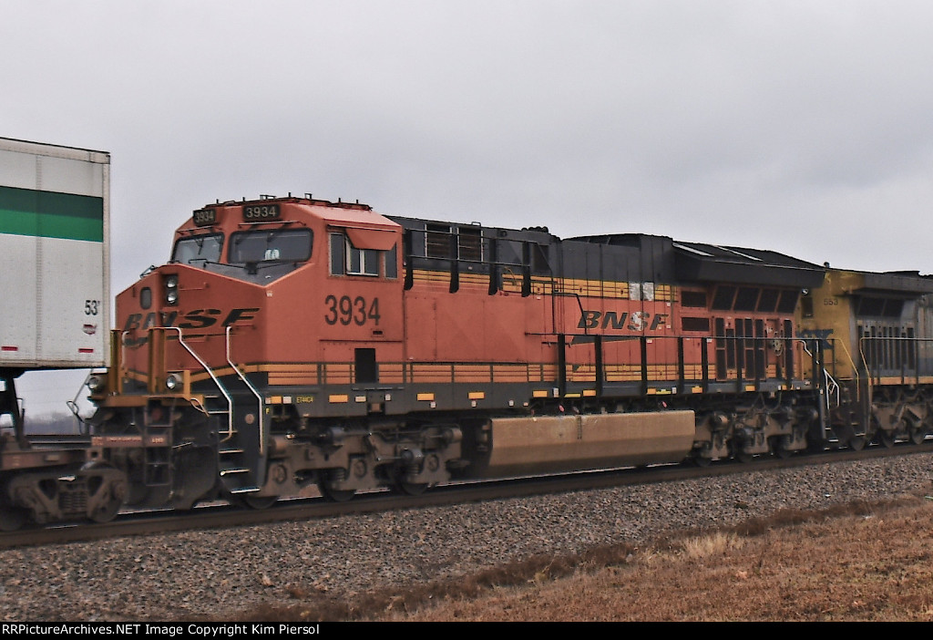 BNSF 3934